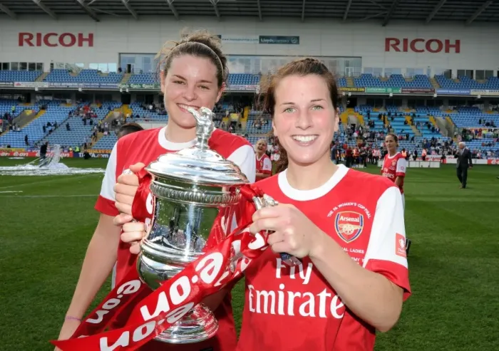 Framed Print : Jennifer Beattie and Niamh Fahey (Arsenal) with the FA Cup Trophy. Arsenal Ladies 2 Framed Print : Jennifer Beattie and Niamh Fahey (Arsenal) with the FA Cup Trophy. Arsenal Ladies 2