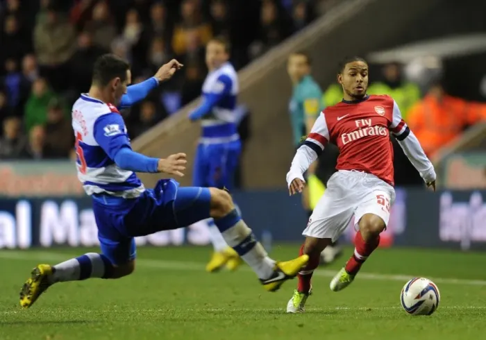 Framed Print : Jernade Meade (Arsenal) Sean Morrison (Reading). Reading 5: 7 Arsenal. Capital One Cup