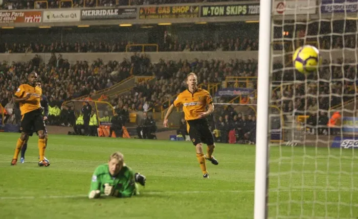 Framed Print : Jody Craddock deflects the ball past Wolves goalkeeper