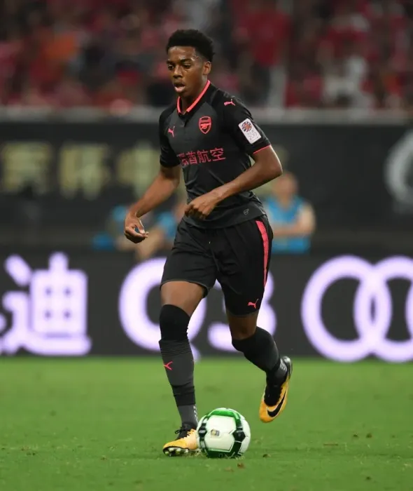 Framed Print : Joe Willock in Action: Bayern Munich vs. Arsenal, 2017 Pre-Season Friendly (Shanghai) Framed Print : Joe Willock in Action: Bayern Munich vs. Arsenal, 2017 Pre-Season Friendly (Shanghai)