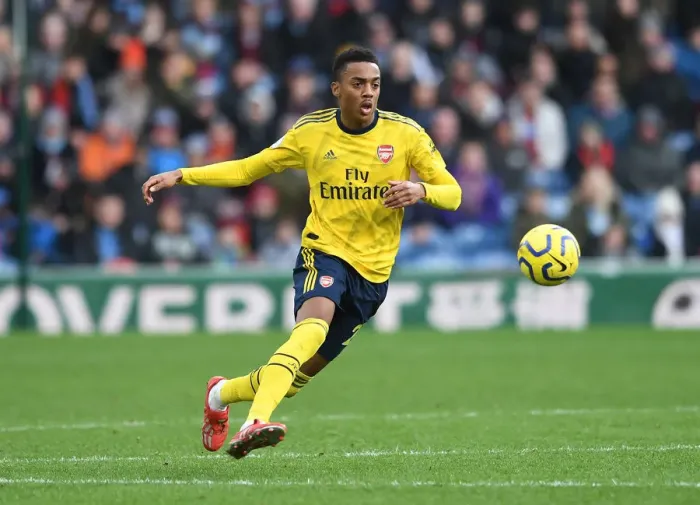 Framed Print : Joe Willock in Action: Burnley vs. Arsenal, Premier League 2019-2020