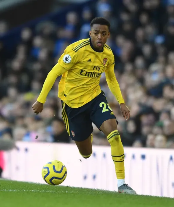 Framed Print : Joe Willock in Action: Everton vs Arsenal, Premier League 2019-20 Framed Print : Joe Willock in Action: Everton vs Arsenal, Premier League 2019-20