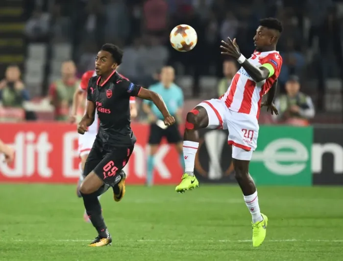 Framed Print : Joe Willock Breaks Past Mitchell Donald: Crvena Zvezda vs. Arsenal, UEFA Europa League 2017-18