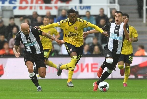 Joe Willock Clashes with Shelvey and Manquillo in Newcastle United vs Arsenal Premier League Showdown