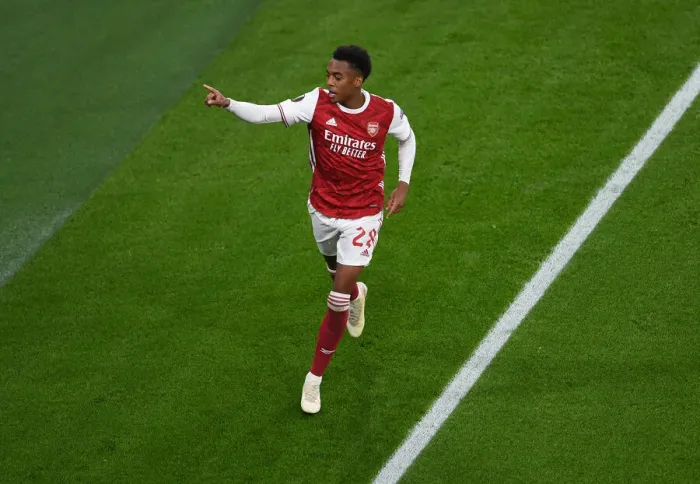 Framed Print : Joe Willock Scores in Empty Emirates: Arsenal's UEFA Europa League Triumph over Dundalk (2020-21)