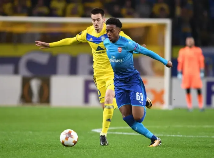 Framed Print : Joe Willock vs Mirko Ivanic: Battle in the Europa League between Arsenal and BATE Borisov Framed Print : Joe Willock vs Mirko Ivanic: Battle in the Europa League between Arsenal and BATE Borisov