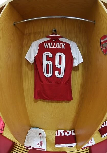Joe Willock's Arsenal Shirt in the Changing Room - Arsenal vs Doncaster Rovers, Carabao Cup 2017-18