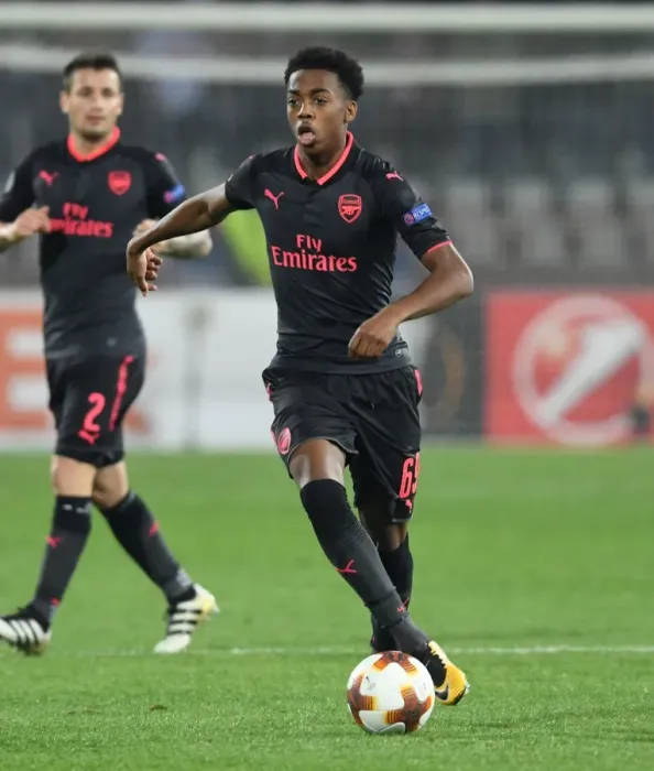 Framed Print : Joe Willock's Brilliant Midfield Display: Arsenal's Europa League Victory over Red Star Belgrade