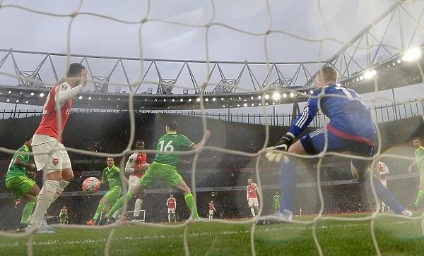 Joel Campbell scores Arsenals 1st goal. Arsenal 3: 1 Sunderland. FA Cup 3rd Round