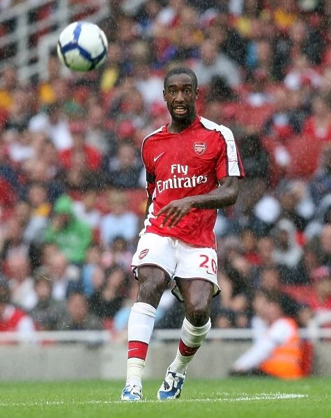 Johan Djourou in Action: Arsenal's Win Against Atletico Madrid, Emirates Cup 2009 (2:1)