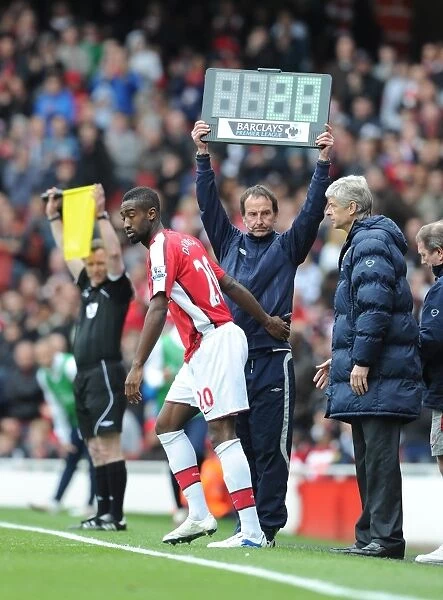 Johan Djourou (Arsenal) comes on as a substitute. Arsenal 4: 0 Fulham, Barclays Premier League