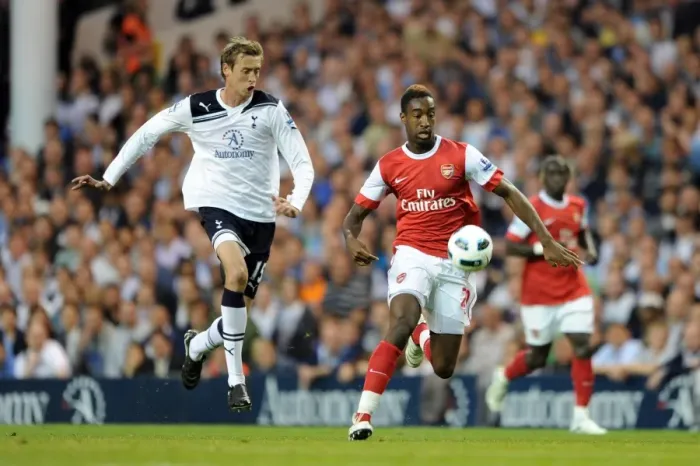 Framed Print : Johan Djourou (Arsenal) Peter Crouch (Tottenham). Tottenham Hotspur 3: 3 Arsenal