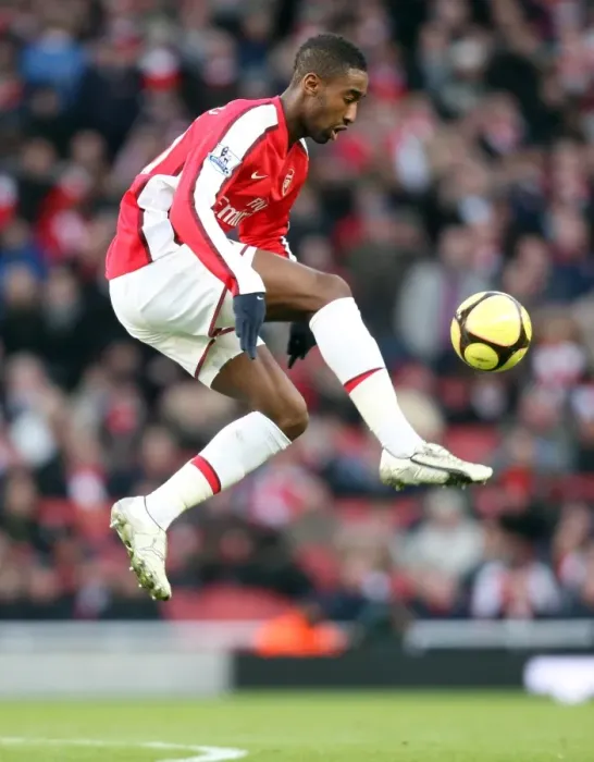Framed Print : Johan Djourou Celebrates Arsenal's 3:1 FA Cup Win Over Plymouth Argyle, Emirates Stadium (03 / 01 / 09) Framed Print : Johan Djourou Celebrates Arsenal's 3:1 FA Cup Win Over Plymouth Argyle, Emirates Stadium (03 / 01 / 09)