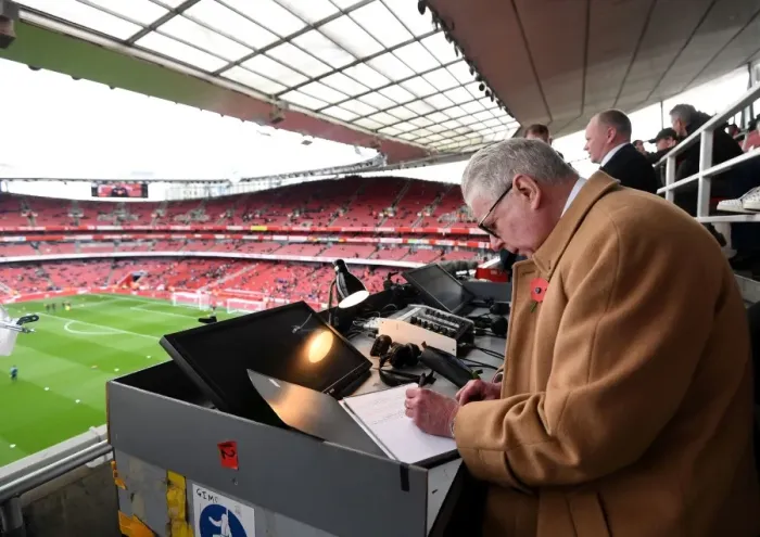 Framed Print : John Motson's Farewell: Arsenal vs Swansea City (Last Match at Emirates, 2017-18) Framed Print : John Motson's Farewell: Arsenal vs Swansea City (Last Match at Emirates, 2017-18)