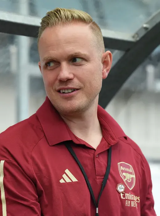 Framed Print : Jonas Eidevall Gears Up for Arsenal Women's UEFA Champions League Showdown Against Linkopings FC (September 2023)