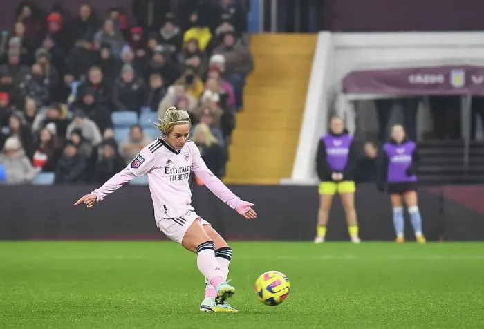 Framed Print : Jordan Nobbs Scores: Arsenal's Triumph Over Aston Villa in December 2022 Barclays Women's Super League