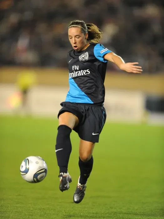 Framed Print : Jordan Nobbs Shines in 1-1 Charity Clash: Arsenal Ladies vs INAC Kobe at Nishigaoka Stadium, Tokyo (November 30, 2011)