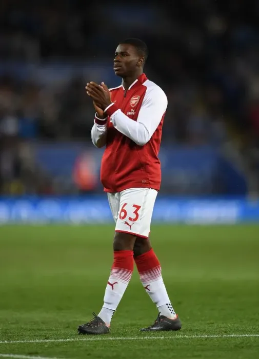 Framed Print : Jordi Osei-Tutu Celebrates with Arsenal Fans after Leicester Match, 2017-18 Season