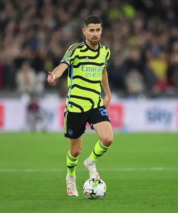 Framed Print : Jorginho in Action: West Ham United vs Arsenal - Carabao Cup 2023-24 Framed Print : Jorginho in Action: West Ham United vs Arsenal - Carabao Cup 2023-24