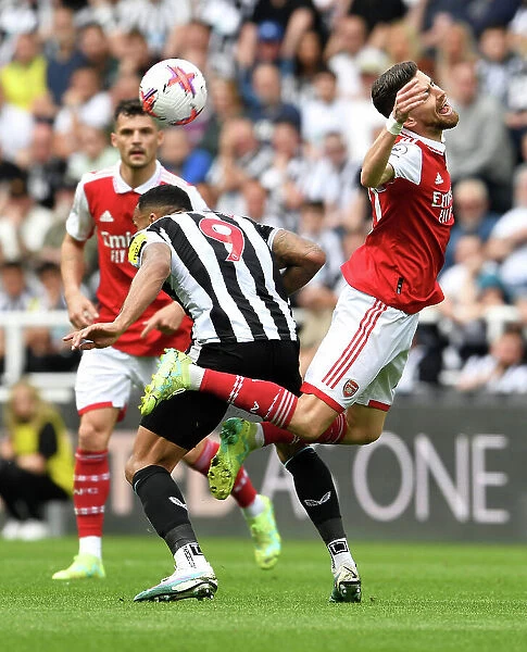 Jorginho vs Callum Wilson: Intense Battle in Newcastle United vs Arsenal FC Premier League Clash