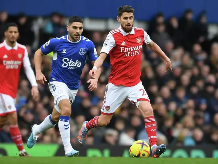 Framed Print : Jorginho's Breakthrough: Arsenal's Thrilling Triumph Over Everton (Premier League 2022-23)