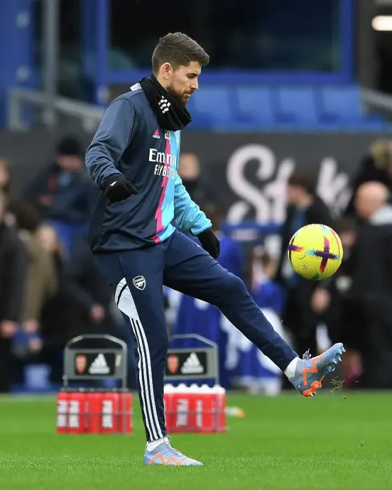 Framed Print : Jorginho's Focus: Arsenal Star's Pre-Match Routine Ahead of Everton Clash, Premier League 2022-23