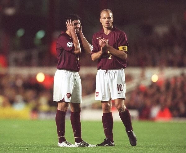 Jose Reyes and Dennis Bergkamp (Arsenal). Arsenal 3:0 Sparta Prague