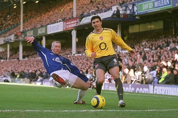 Jose Reyes vs. Tony Hibbert: Everton's 1-0 Victory Over Arsenal at Goodison Park, FA Premiership, 2006
