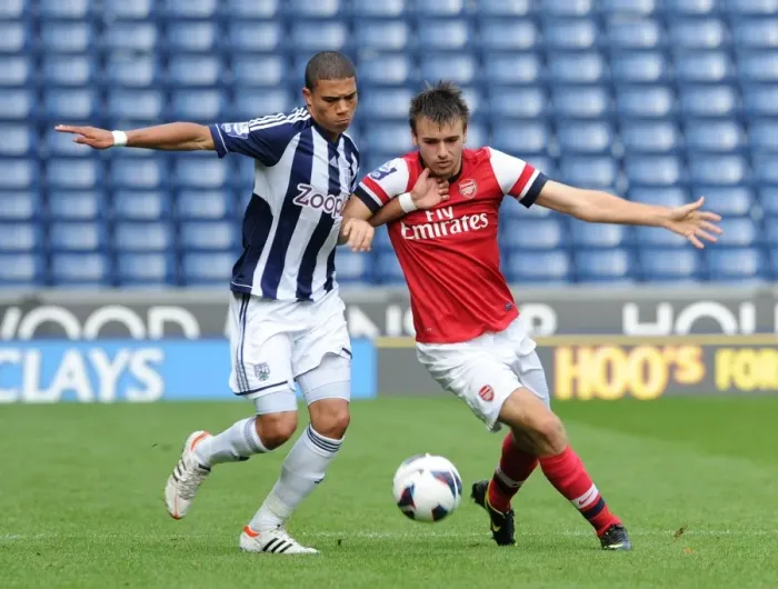 Framed Print : Josh Rees (Arsenal) Bradley Garmston (WBA). West Bromwich Albion U21 1: 0 Arsenal U21