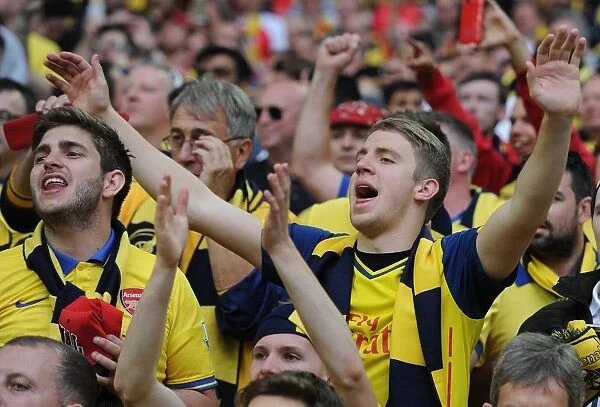 Jubilant Arsenal Fans Celebrate FA Cup Victory: Arsenal 4-0 Aston Villa (2015)