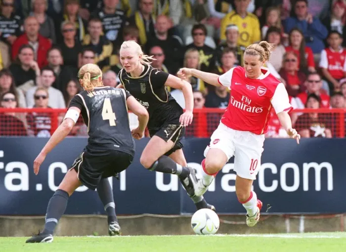 Framed Print : Julie Fleeting (Arsenal) Johanna Frisk and Karoline Westberg (Umea)