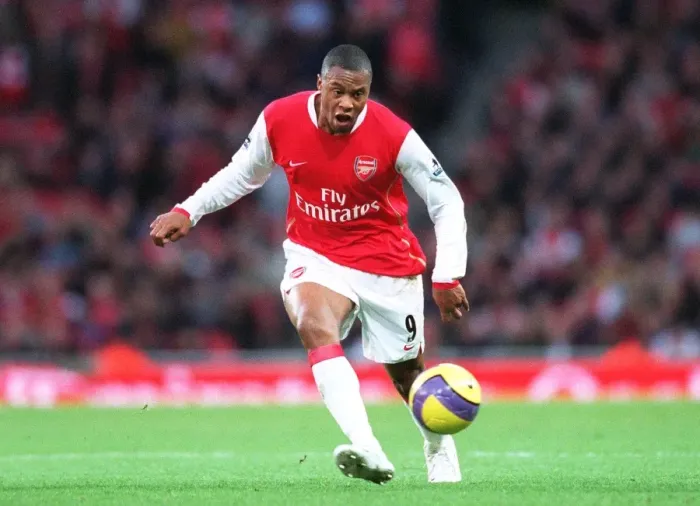Framed Print : Julio Baptista in Action: Arsenal vs Newcastle United, 1:1 FA Premiership Stalemate, Emirates Stadium, London, November 2006