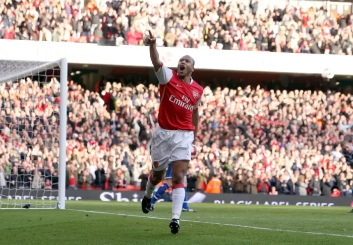 Framed Print : Julio Baptista's Goal: Arsenal's 2-1 Victory Over Reading, FA Premiership, Emirates Stadium (March 3, 2007) Framed Print : Julio Baptista's Goal: Arsenal's 2-1 Victory Over Reading, FA Premiership, Emirates Stadium (March 3, 2007)