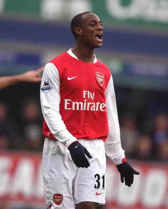 Framed Print : Justin Hoyte Defending for Arsenal at Goodison Park: Everton vs Arsenal (1-0 to Everton), March 2007