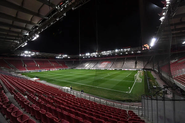 Empty Karaiskakis Stadium: Arsenal vs. Olympiacos in the Europa League Amidst the Coronavirus Pandemic (2020-21)