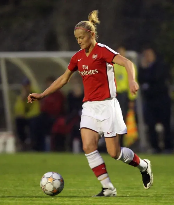 Framed Print : Katie Chapman Scores in Arsenal's 7-2 UEFA Cup Victory over FC Zurich