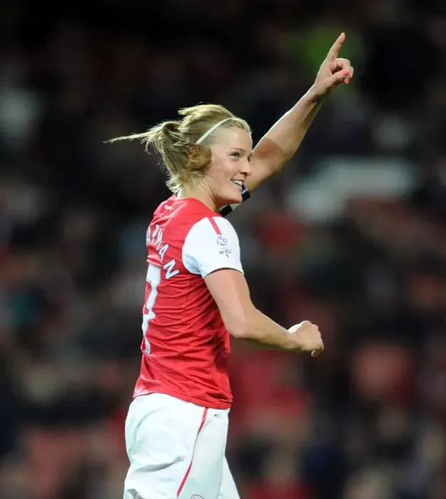 Framed Print : Katie Chapman Scores the Second Goal for Arsenal Ladies Against Chelsea