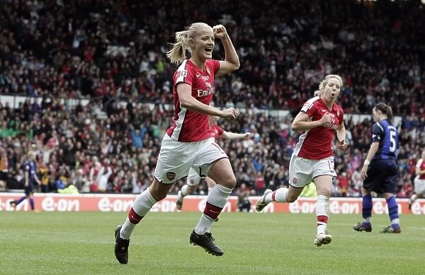 Katie Chapman's Euphoric Goal: Arsenal's First in FA Cup Final Victory over Sunderland (2009)