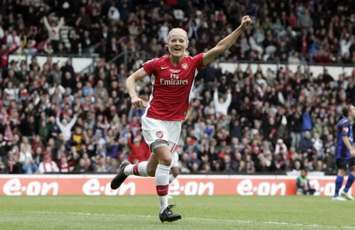 Framed Print : Katie Chapman's Goal: Arsenal Ladies Claim FA Cup Victory (4-5-09)