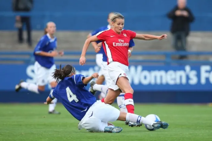 Framed Print : Kelly Smith (Arsenal) Fara Williams (Everton)