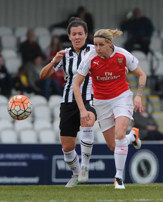 Framed Print : Kelly Smith (Arsenal Ladies) Leanne Crichton (Notts County)