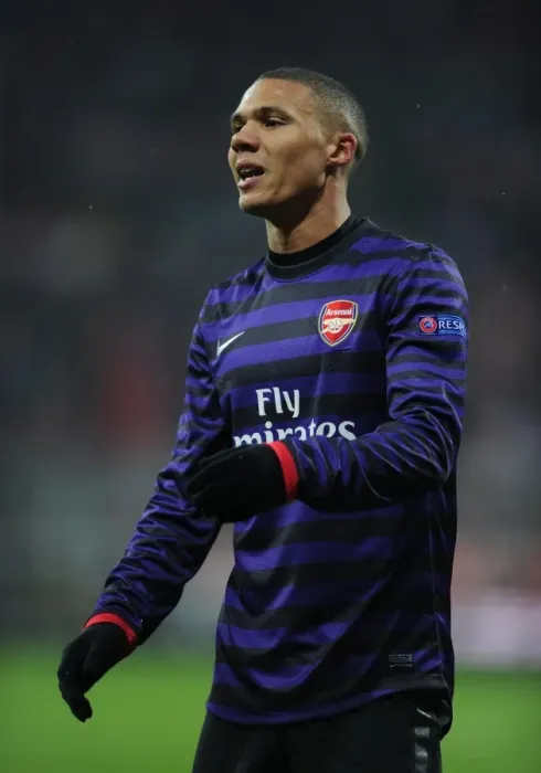 Framed Print : Kieran Gibbs in Action: Arsenal vs. Bayern Munich, UEFA Champions League 2012-13