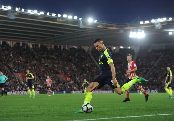Kieran Gibbs in Action: Southampton vs Arsenal, Premier League 2016-17