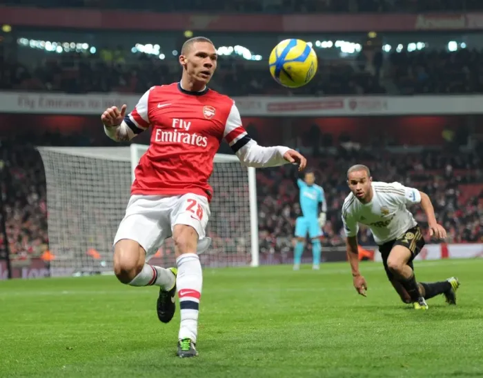 Framed Print : Kieran Gibbs (Arsenal) Ashley Richards (Swansea). Arsenal 1: 0 Swansea City. FA Cup 3rd Round replay