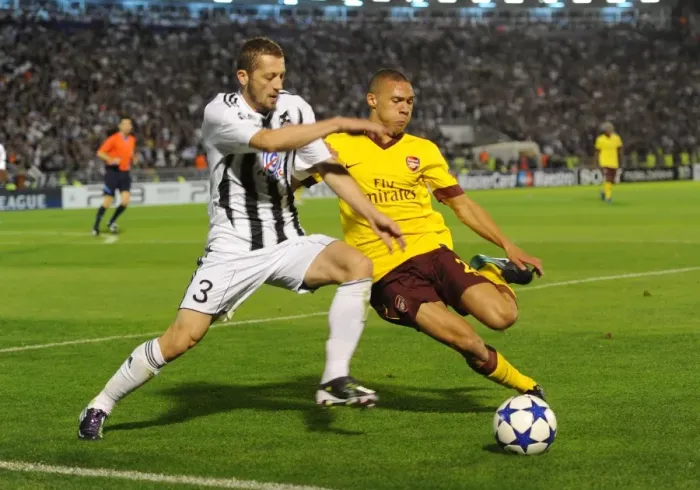 Framed Print : Kieran Gibbs (Arsenal) Ivan Stevanovic (Partizan). Partizan Belgrade 1: 3 Arsenal