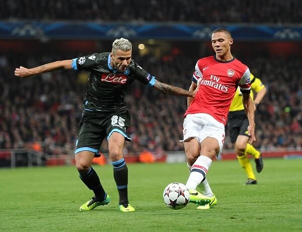 Kieran Gibbs (Arsenal) Valon Behrami (Napoli). Arsenal 2:0 Napoli. UEFA Champions League