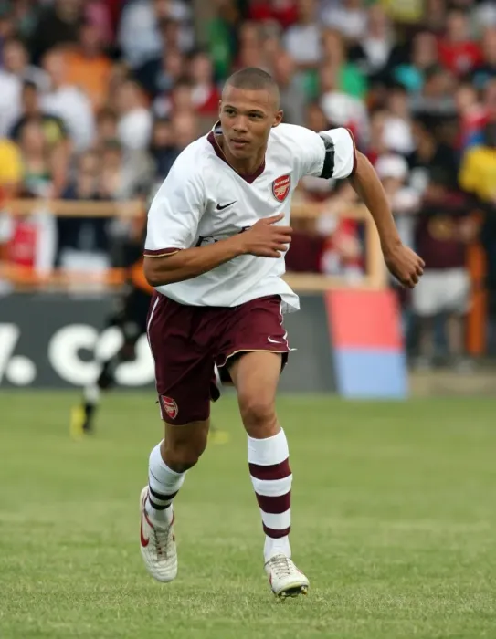 Framed Print : Kieran Gibbs: Arsenal's Rising Star Shines in Pre-Season Victory over Barnet (2007) Framed Print : Kieran Gibbs: Arsenal's Rising Star Shines in Pre-Season Victory over Barnet (2007)