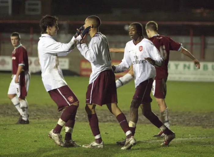 Framed Print : Kieran Gibbs celebrates scoring for Arsenal with Rui Fonte and Sanchez Watt Framed Print : Kieran Gibbs celebrates scoring for Arsenal with Rui Fonte and Sanchez Watt