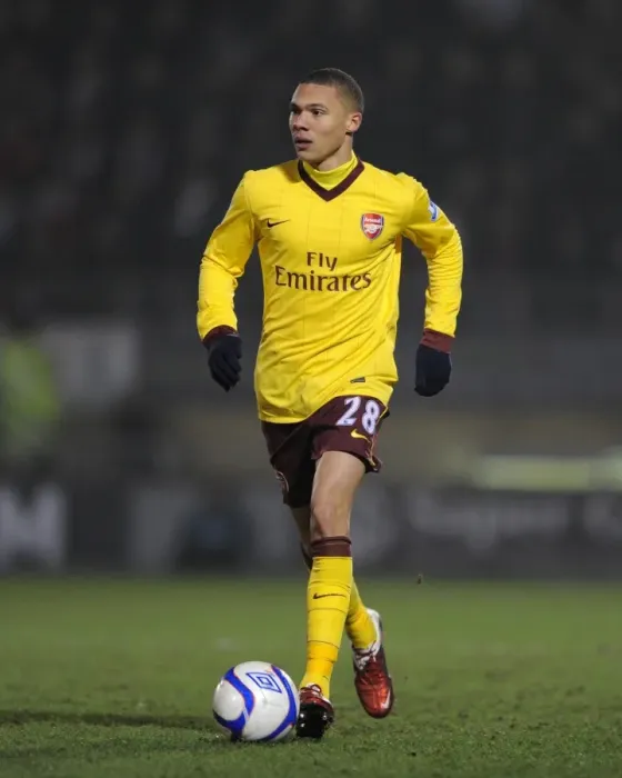Framed Print : Kieran Gibbs in FA Cup Action: Arsenal vs Leyton Orient 1:1 (2011) Framed Print : Kieran Gibbs in FA Cup Action: Arsenal vs Leyton Orient 1:1 (2011)