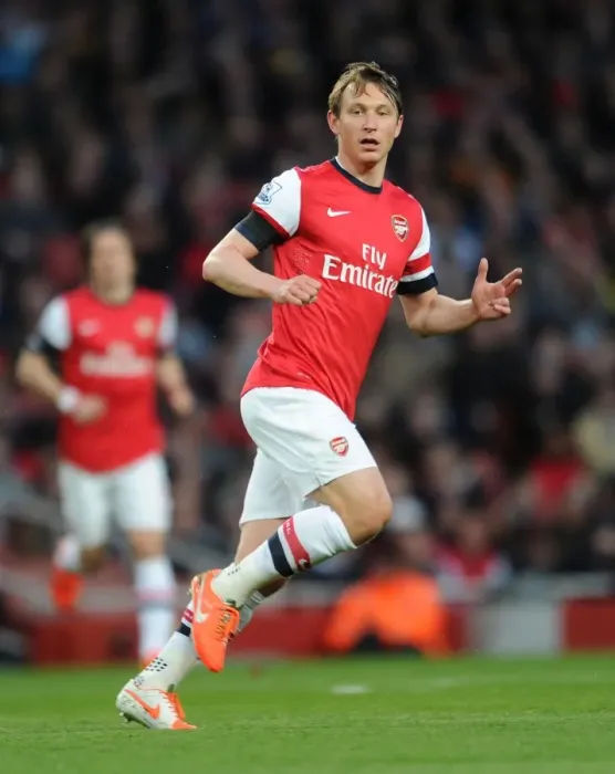 Framed Print : Kim Kallstrom in Action: Arsenal vs. West Ham United, Premier League 2013 / 14 Framed Print : Kim Kallstrom in Action: Arsenal vs. West Ham United, Premier League 2013 / 14